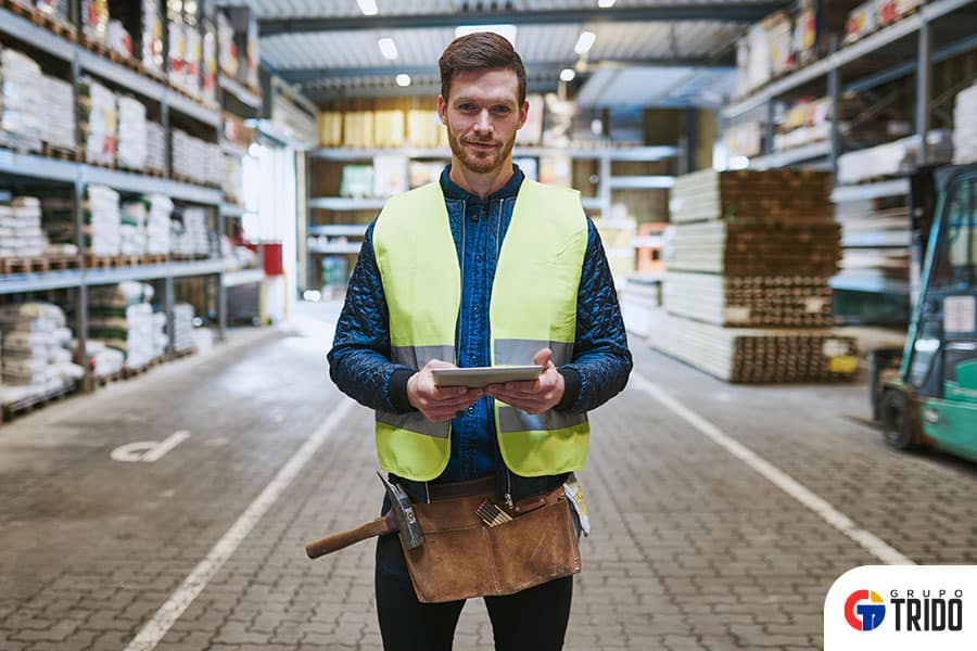 Saiba como organizar o estoque de materiais para construção com apoio da tecnologia
